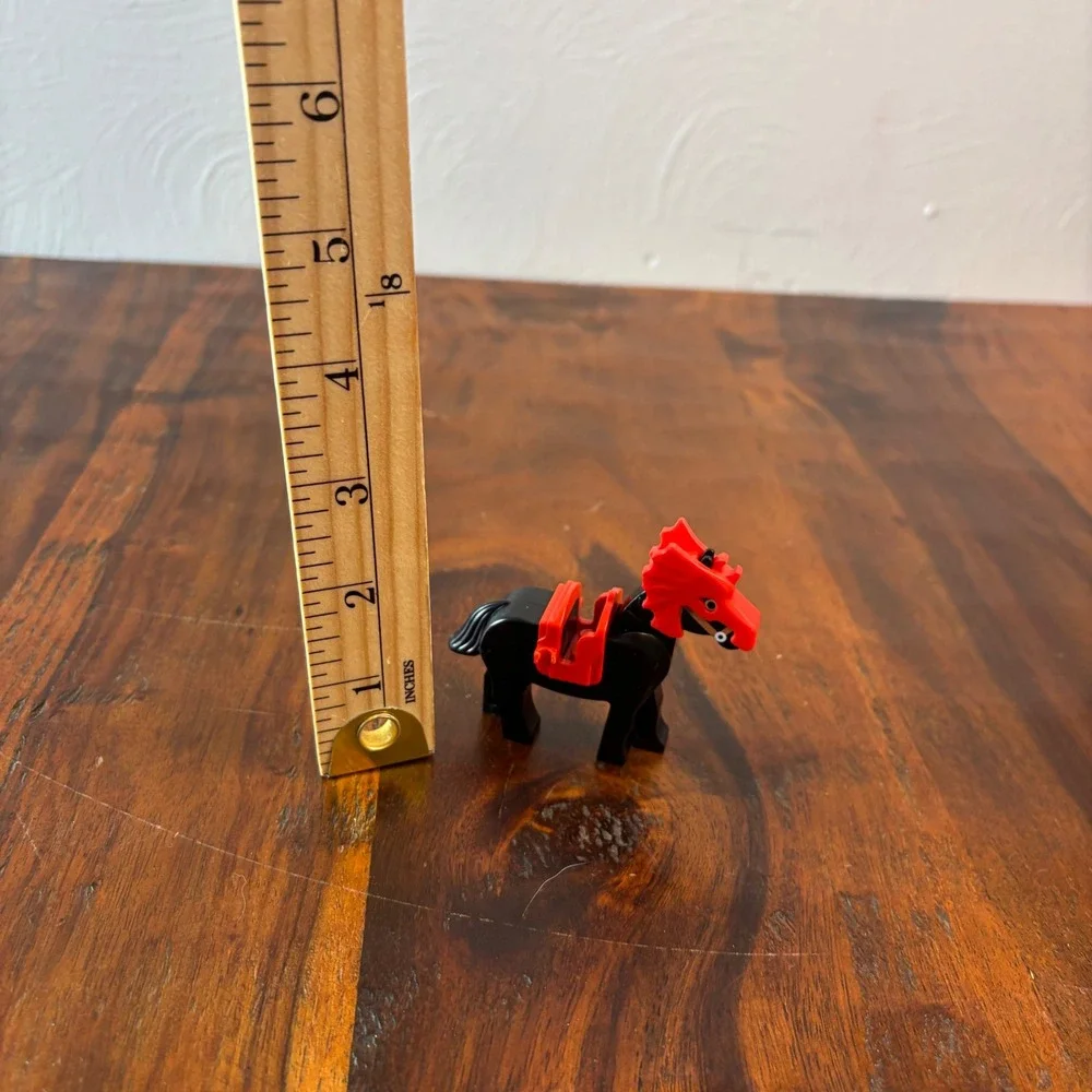 LEGO Castle Dragon Knight Horse Black with Red Dragon‎ Armor and Saddle Vintage